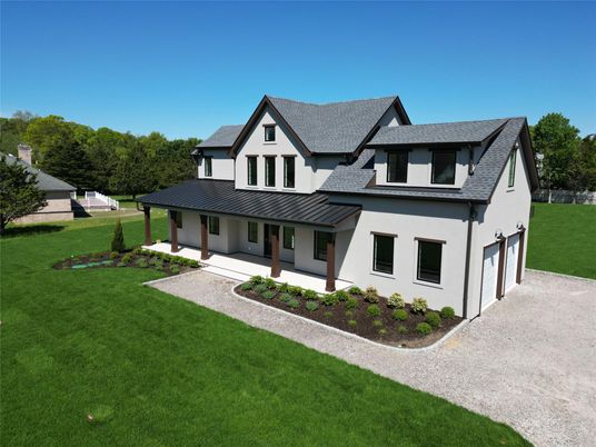 Backyard, Exterior, Facade, Farmhouse