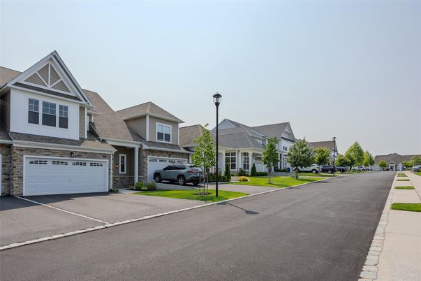 Attached, Exterior, Facade, Cape Cod