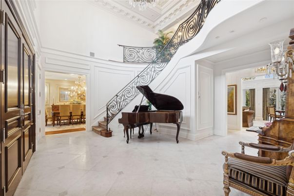Chandelier, Dining room, Interior, Piano, Recessed Lighting