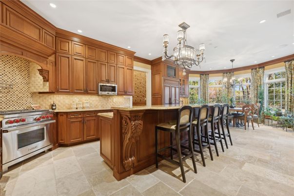 Chandelier, Dining room, Interior, Kitchen, Recessed Lighting, Stainless Steel Appliances