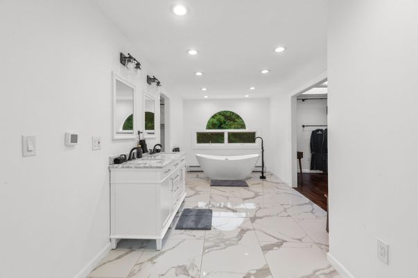 Bathroom, Dual Sink Vanities, Free Standing Baths, Interior, Marble, Recessed Lighting