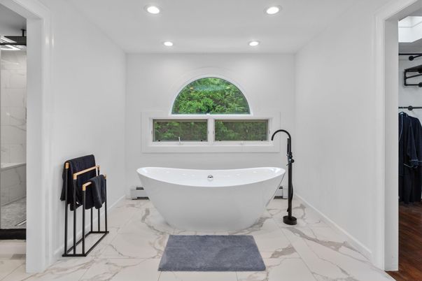 Bathroom, Free Standing Baths, Interior, Marble, Marble Walls, Recessed Lighting