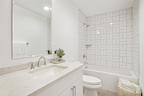Bathroom, Interior, Recessed Lighting