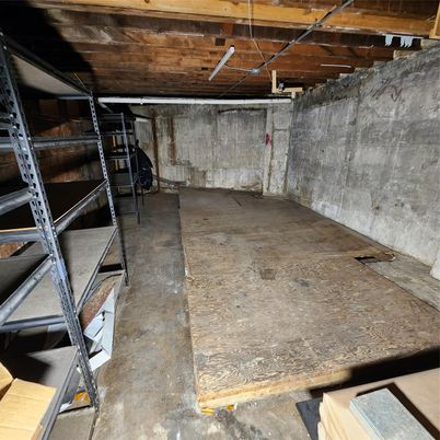 Interior, Wooden Beams