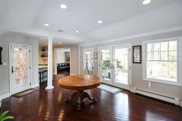 Interior, Recessed Lighting, Wood Texture Flooring