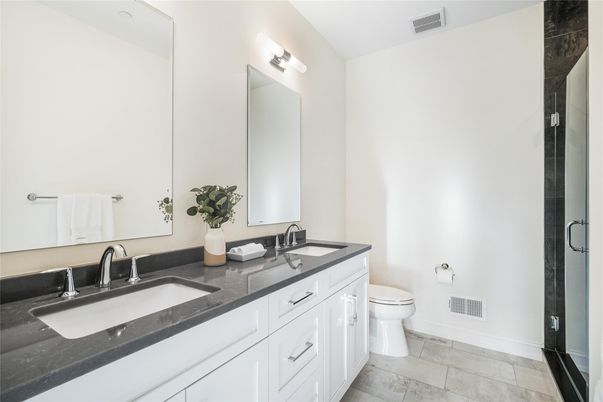 Bathroom, Dual Sink Vanities, Interior