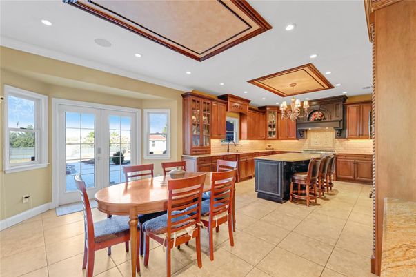 Chandelier, Dining room, Interior, Kitchen, Recessed Lighting