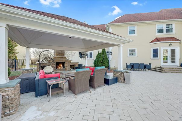 Exterior, Fireplace
