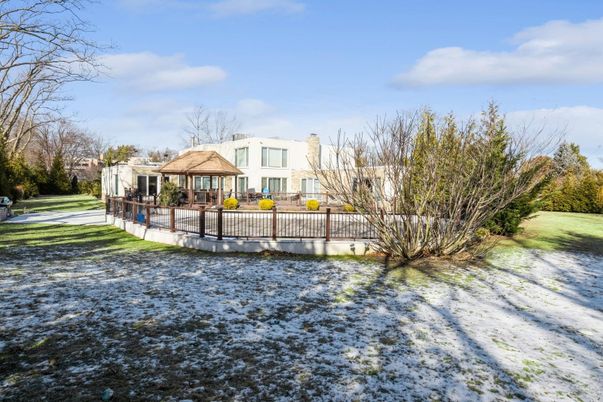 Backyard, Exterior, Lake