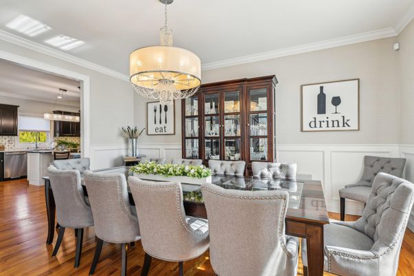 Chandelier, Dining room, Interior, Kitchen, Pendant Lights, Wood Texture Flooring