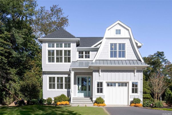 Attached, Exterior, Facade, Farmhouse