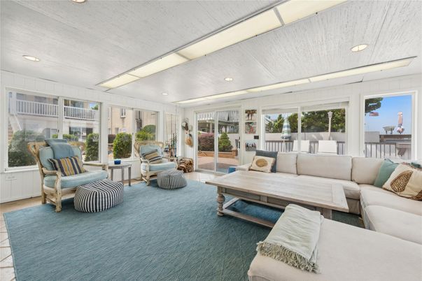 Interior, Living room, Recessed Lighting, Sun Room