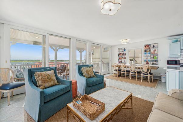 Dining room, Interior, Living room, Water