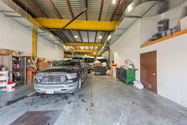 Garage, Interior