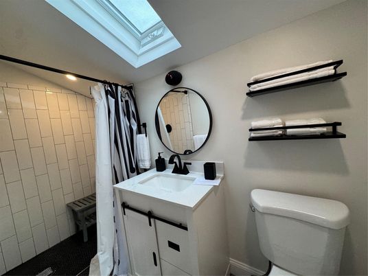Bathroom, Interior, Recessed Lighting