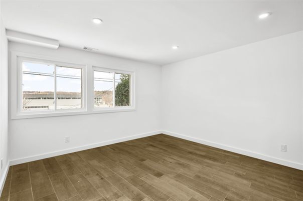 Empty room, Interior, Recessed Lighting, Wood Texture Flooring