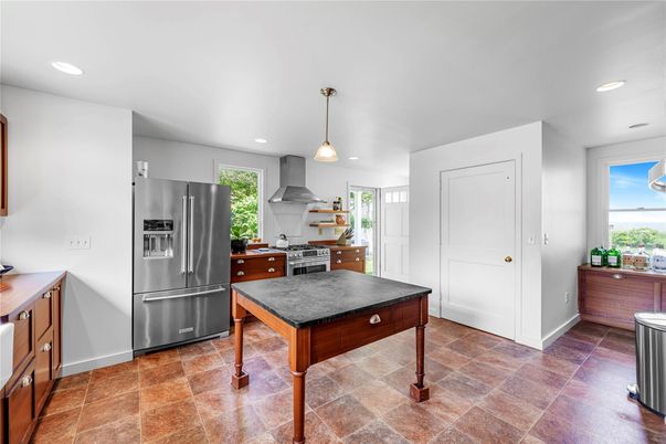 Interior, Kitchen, Pendant Lights, Recessed Lighting, Stainless Steel Appliances