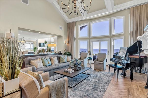 Chandelier, Interior, Living room, Piano, Recessed Lighting, Water, Wood Texture Flooring