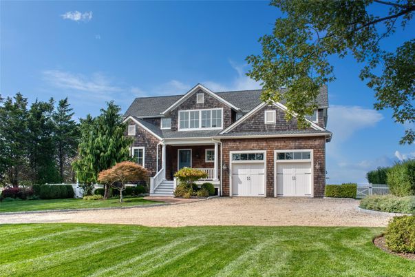 Attached, Exterior, Facade, Brick Facade, Ranch