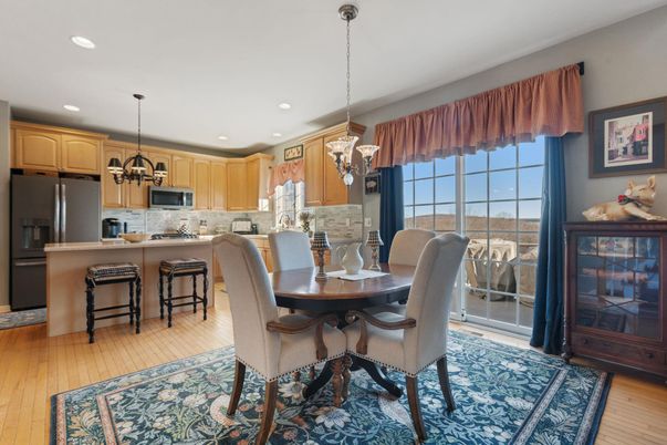 Chandelier, Dining room, Interior, Kitchen, Pendant Lights, Recessed Lighting, Wood Texture Flooring