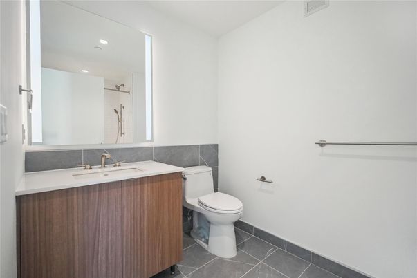 Bathroom, Interior, Recessed Lighting