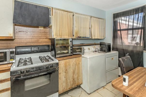 Interior, Kitchen, Washer