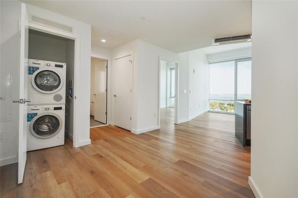 Interior, Recessed Lighting, Utility Closets, Washer, Wood Texture Flooring