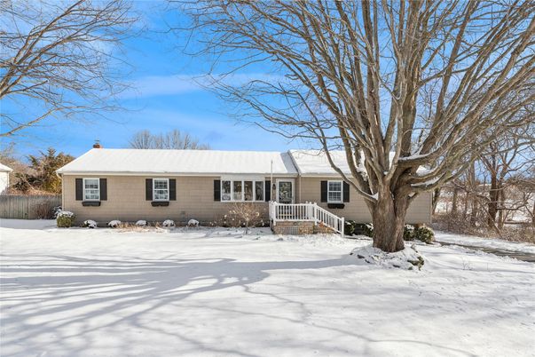 Backyard, Exterior, Facade, Cape Cod