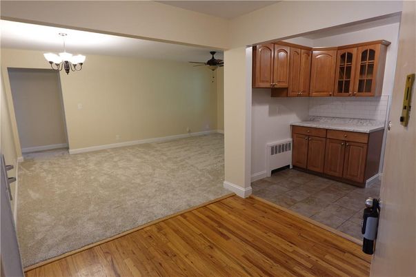 Chandelier, Interior, Kitchen, Wood Texture Flooring