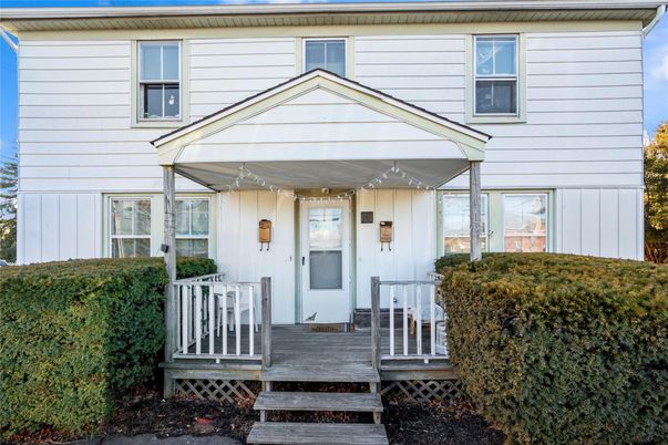 Exterior, Facade, None