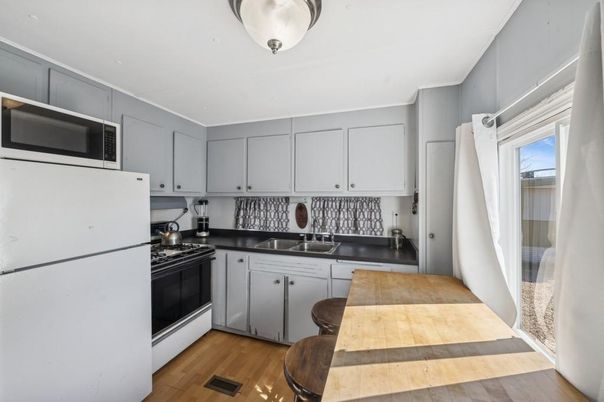 Interior, Kitchen, Wood Texture Flooring