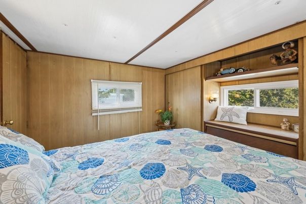 Bedroom, Interior, Wooden Walls