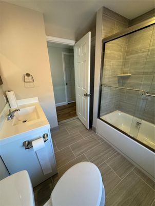 Bathroom, Free Standing Baths, Glass Shower, Interior