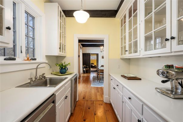 Interior, Kitchen, Pendant Lights, Wood Texture Flooring