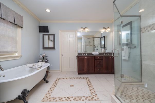 Bathroom, Dual Sink Vanities, Free Standing Baths, Glass Shower, Interior, Recessed Lighting
