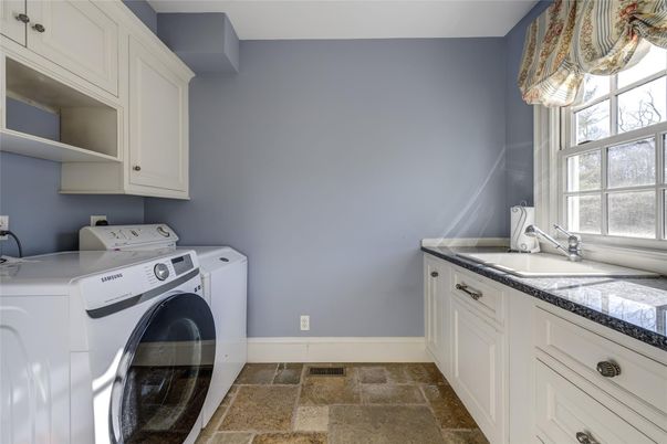 Interior, Washer