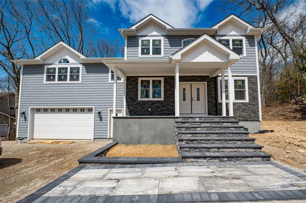 Attached, Exterior, Facade, Farmhouse
