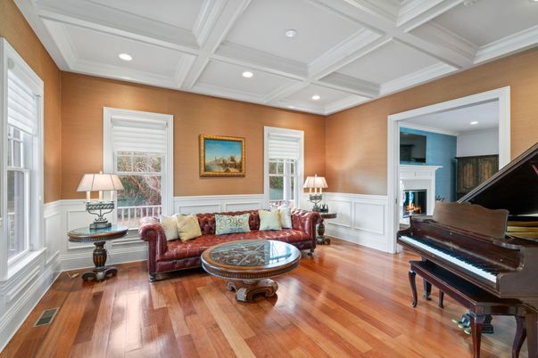 Fireplace, Interior, Living room, Piano, Recessed Lighting, Wood Texture Flooring