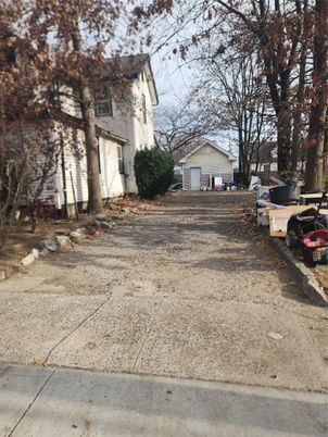 Detached Garage, Exterior