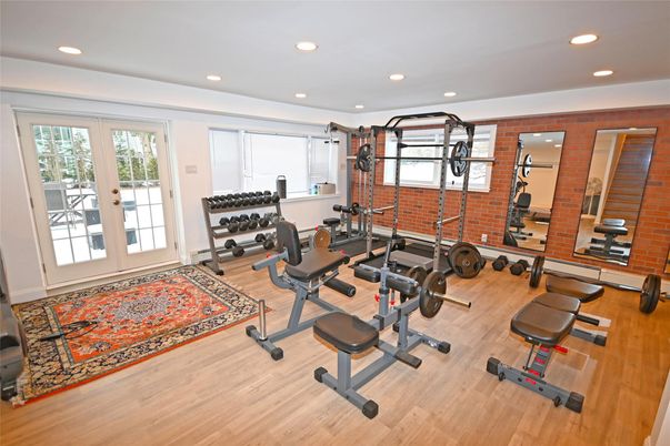 Fitness Equipment, Interior, Recessed Lighting, Wood Texture Flooring