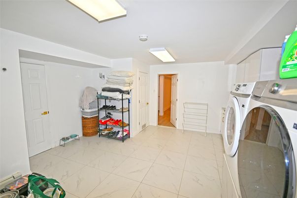 Interior, Marble, Utility Closets, Washer