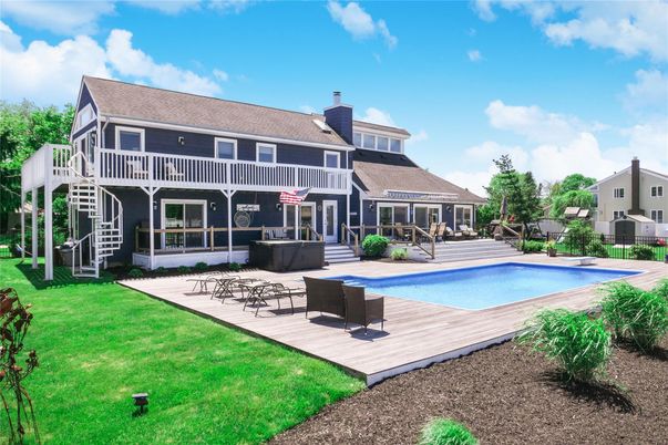 Backyard, Exterior, Pool