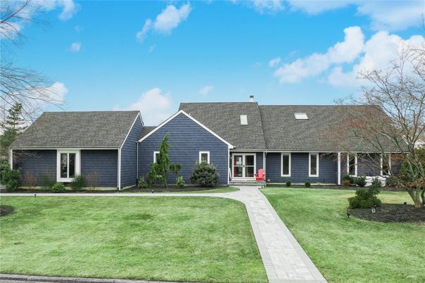 Exterior, Facade, Cape Cod