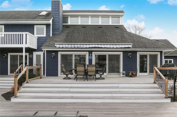 Exterior, Facade, Cape Cod