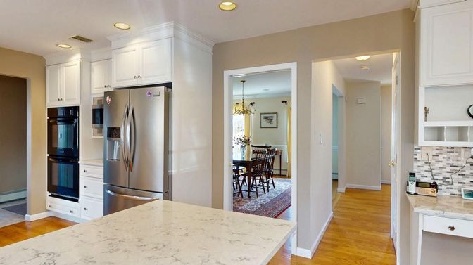 Chandelier, Dining room, Interior, Kitchen, Recessed Lighting, Stainless Steel Appliances, Wood Texture Flooring