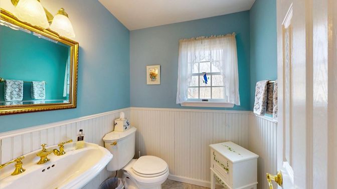 Bathroom, Interior