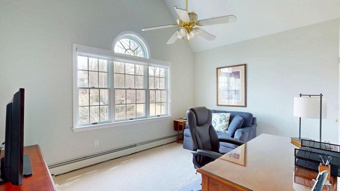 Home Office, Interior
