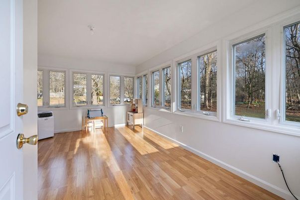 Empty room, Interior, Sun Room, Wood Texture Flooring