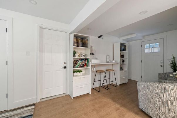 Interior, Kitchen, Recessed Lighting, Wood Texture Flooring
