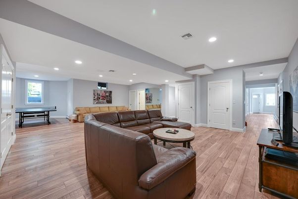 Game Room, Interior, Living room, Recessed Lighting, Wood Texture Flooring